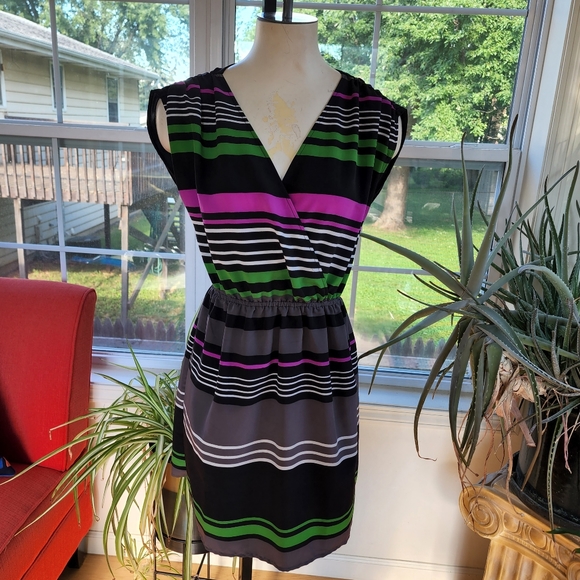 Petticoat Alley Multi Colored Striped Dress Size XS - Picture 2 of 4